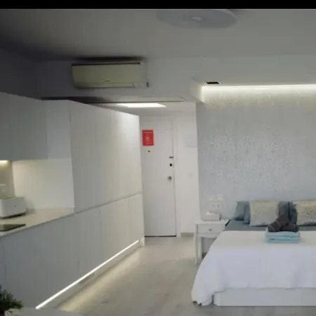 Luxury Studio In The Center, City & Sea Views * Alicante