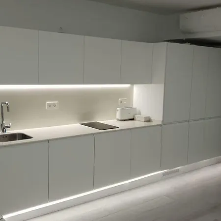Apartment Luxury Studio In The Center, City & Sea Views *