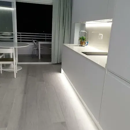Luxury Studio In The Center, City & Sea Views *